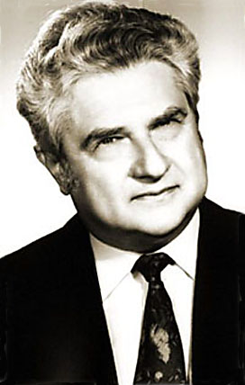 Photo of the conductor Erwin Acel
